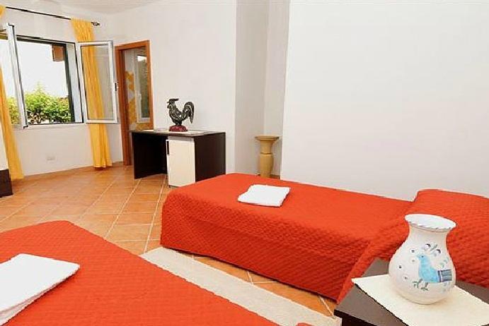 Gallo Spot Hotel San Teodoro  Szoba fotó