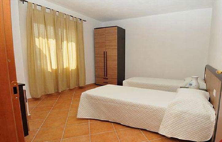 Gallo Spot Hotel San Teodoro  Szoba fotó