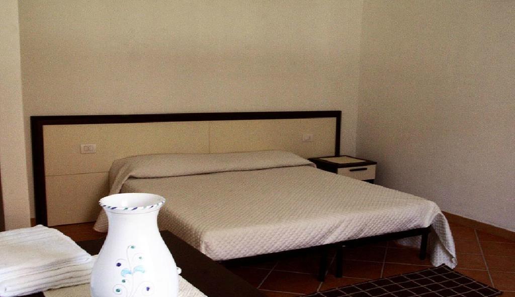 Gallo Spot Hotel San Teodoro  Kültér fotó